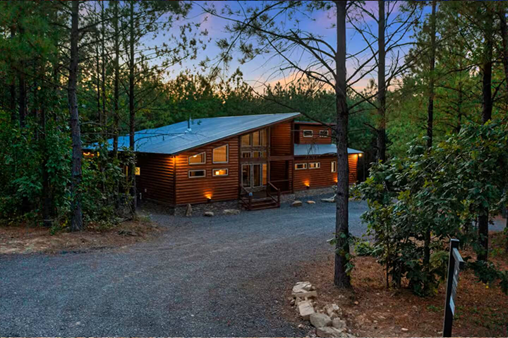 Exterior 5